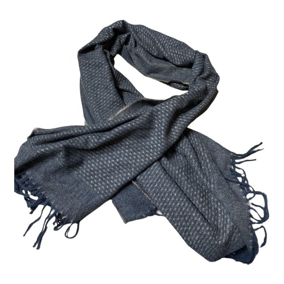 Vince Camuto Grey Gold Micro Dot Fringe Scarf One Size Shawl Wrap Women's Scarf - Picture 3 of 5